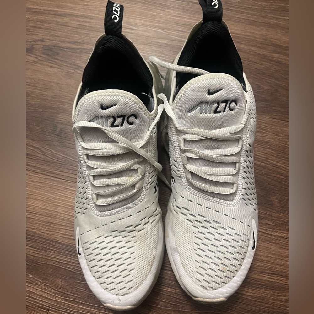 Used Men’s size 10.5 Nike air 27C